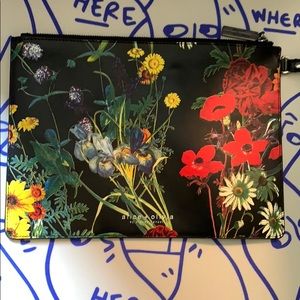 Alice and Olivia clutch